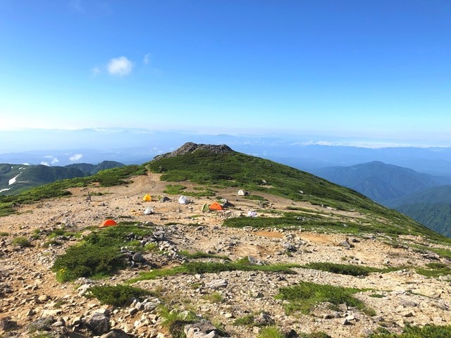 飯豊山のキャンプ場