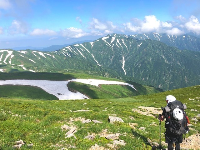 ダイグラ尾根分岐付近登山道の様子