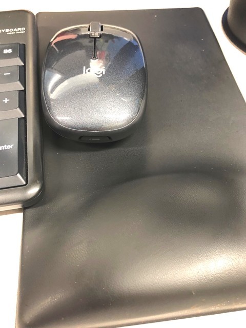 ロジクールマウスとマウスパッド