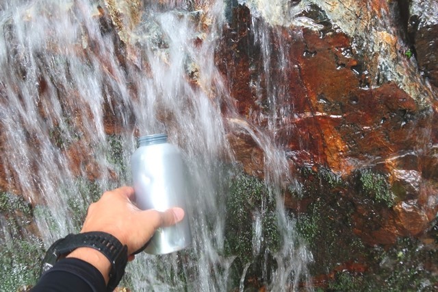 毛無山の水場