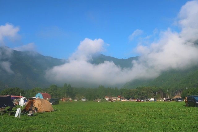 ふもとっぱらキャンプ場周辺の山々景色