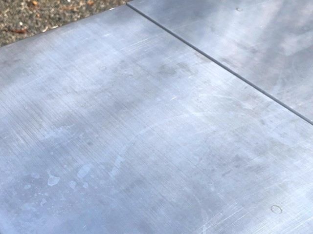 スノーピーク焚き火テーブルステンレストレーユニットの傷の様子