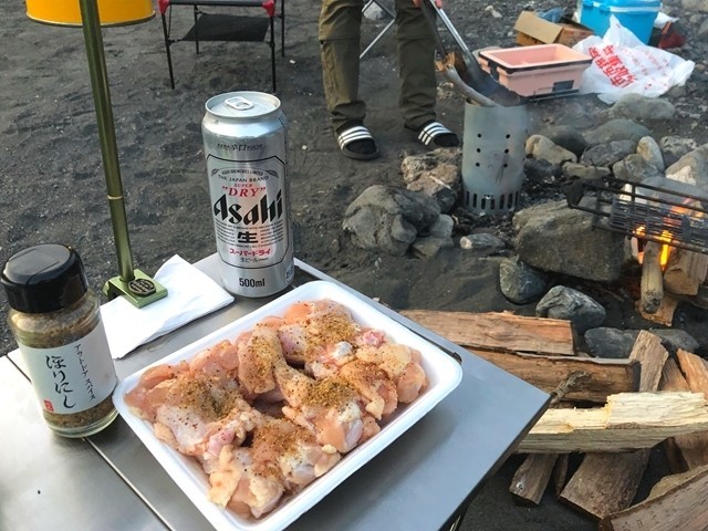 アウトドアスパイスほりにしでキャンプ料理
