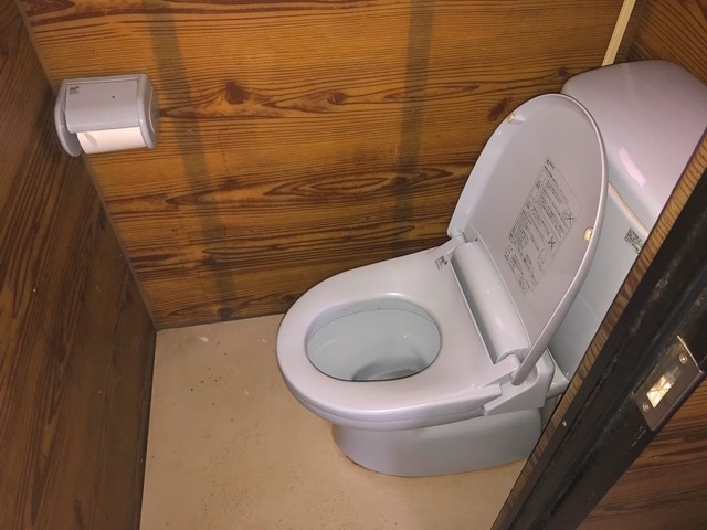 綺麗に掃除されている玉川自然広場のトイレ