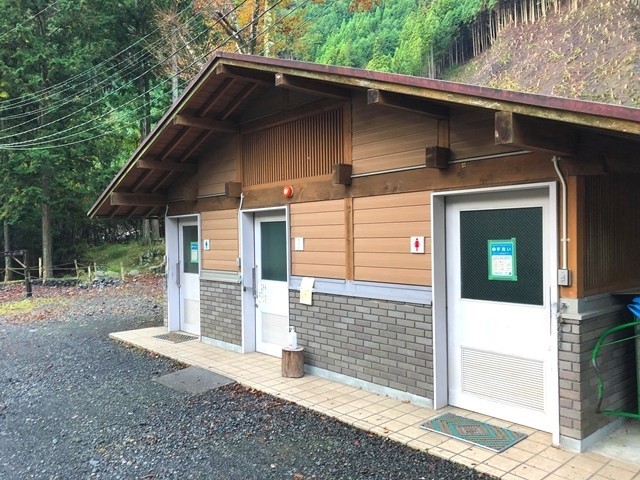 梅ヶ島キャンプ場のトイレ