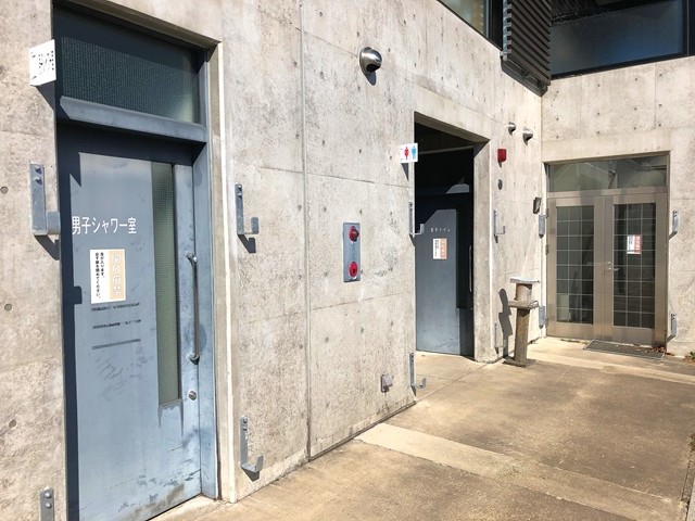 野反湖キャンプ場のシャワー室