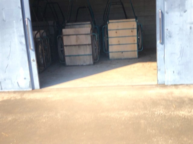 野反湖キャンプ場のリヤカー置き場