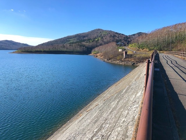 野反湖周辺の様子