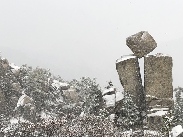 御在所岳のシンボル地蔵岩