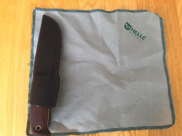 ヘレナイフディディガルガルクロスとナイフの様子