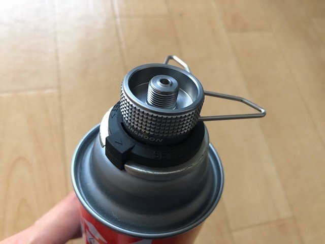 ＣＢ缶にガスバーナーをセットした状態