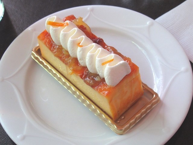 カフェドゥラプレスベイクドチーズケーキアップ写真