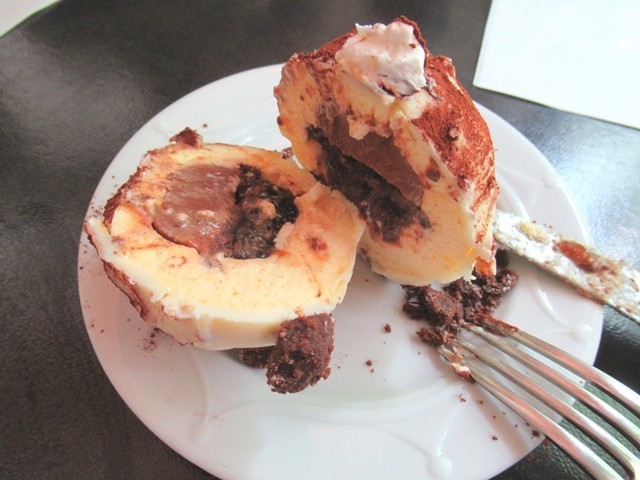 カフェドゥラプレスケーキを食べたレビュー