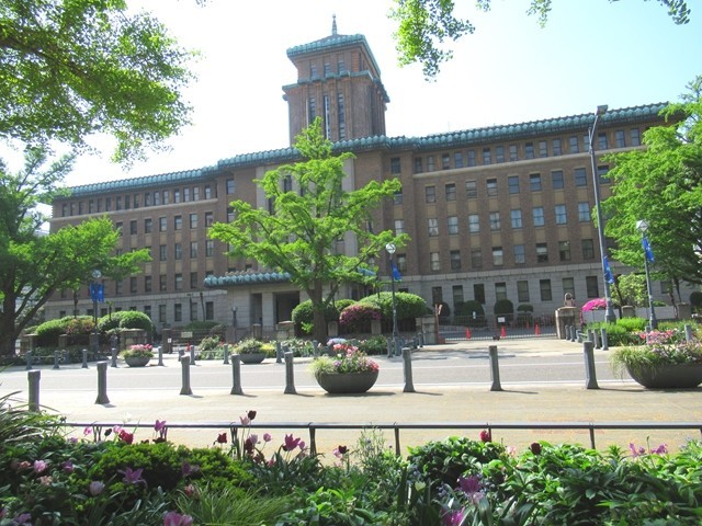 カフェドゥラプレス横浜窓際席の景色