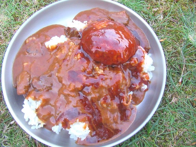 チタン皿に乗せた食材の様子