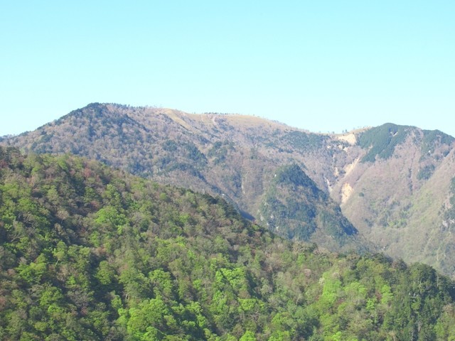 台高山脈最高峰の大台ヶ原方面の景色遠望