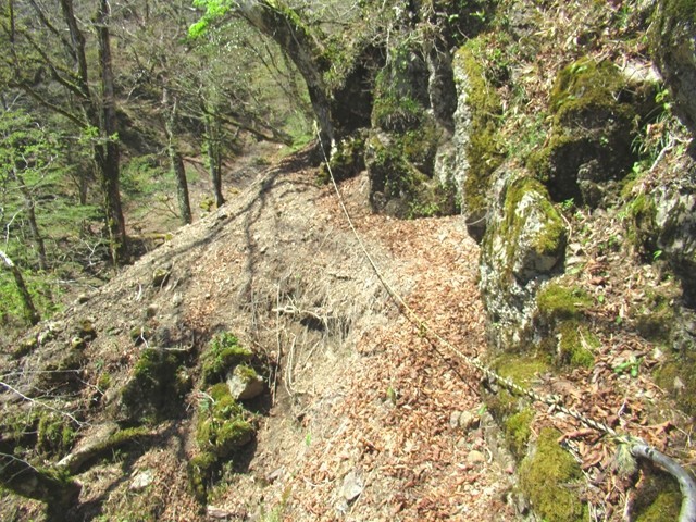 かなり怖かった台高山脈縦走路の崩落個所