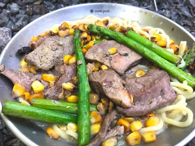 キャンプでラーメンの具材に使った