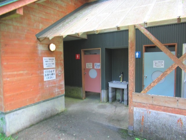 奥山温泉キャンプ場のトイレ
