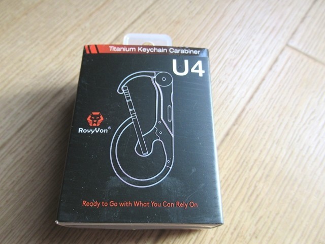 購入したチタンナイフ・マルチツールRovyVonU4キーホルダー