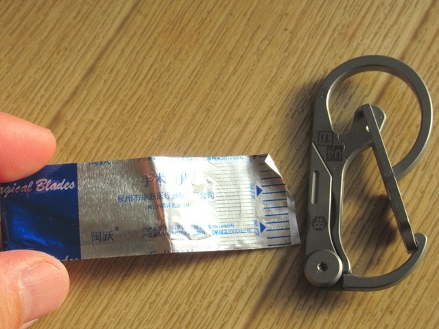 RovyVonチタンナイフ・マルチツールを購入時の替え刃