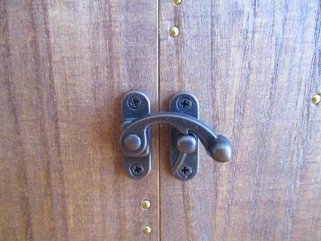 キャンプに映えるおしゃれな木製スパイスボックスの強度