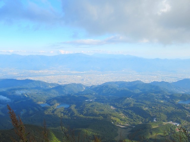 飯綱神社からの長野市方面の景色