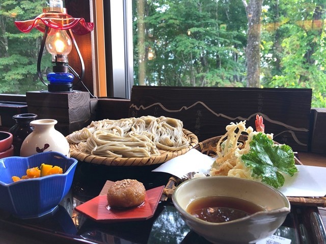 神告げ温泉戸隠湯行館そばレビュー