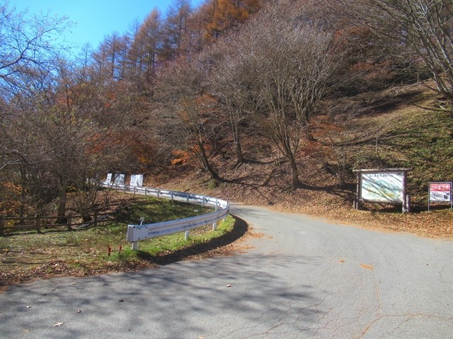 源氏山登山で利用できる駐車場