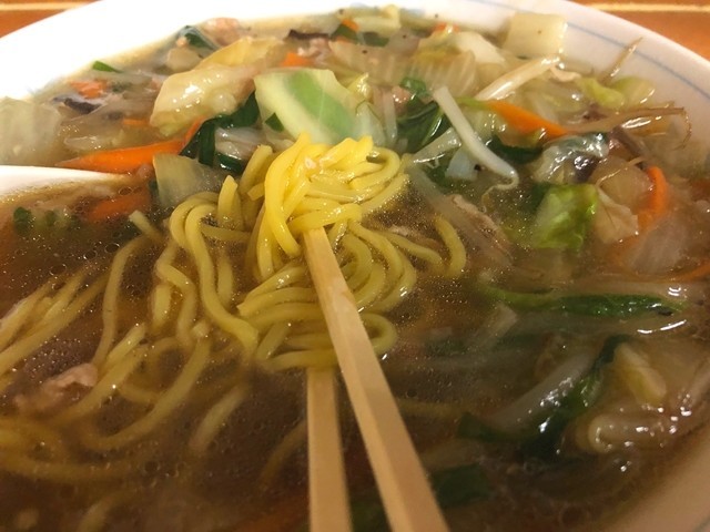 サンマーメンの様子と具材