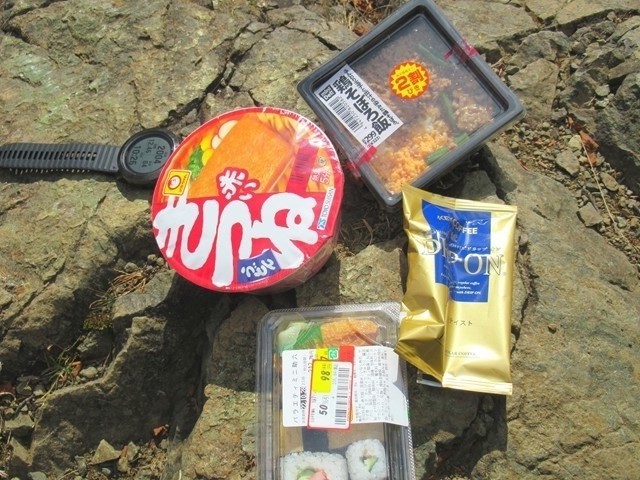 先割れスプーンは使いやすいのかについてレビューの様子