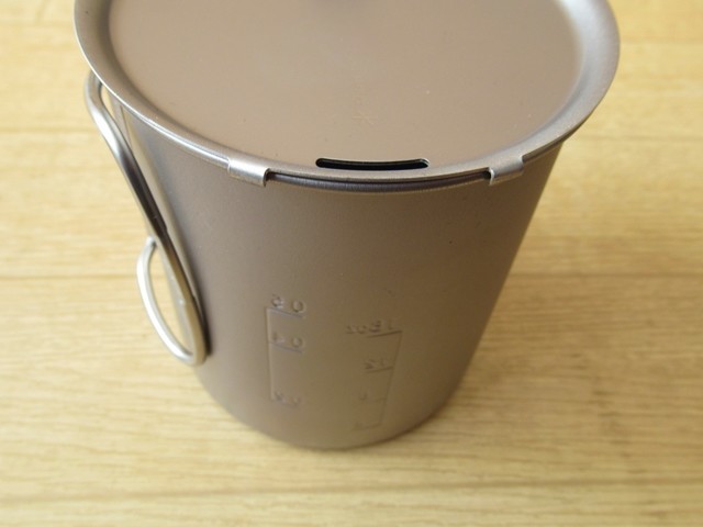 スノーピークチタントレック700の蓋がお賽銭箱みたい