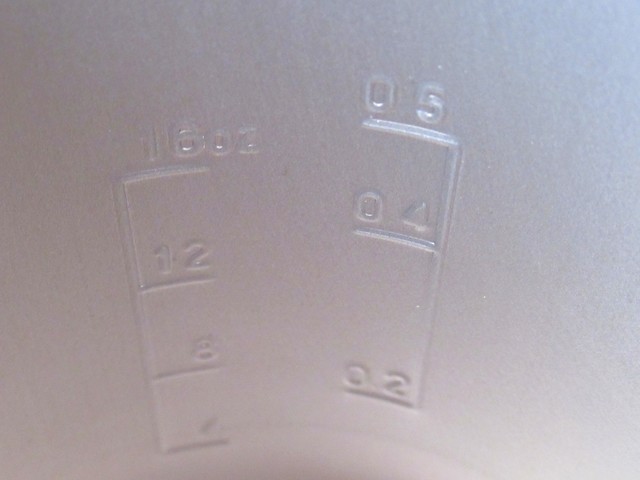 スノーピークチタントレック700の本体の内側にメモリが刻印