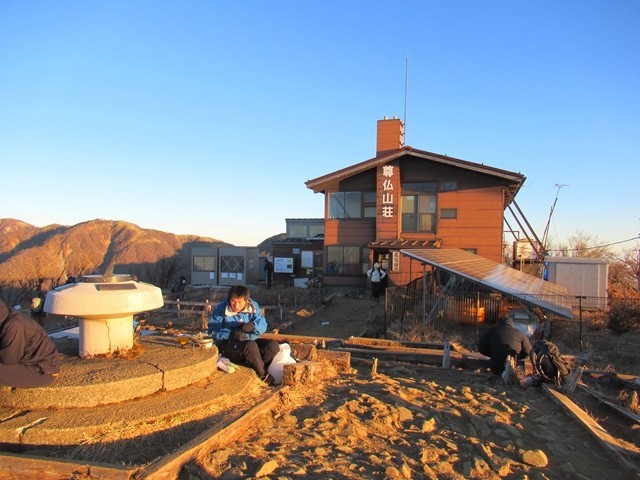 年末年始を塔ノ岳山頂で過ごした登山者