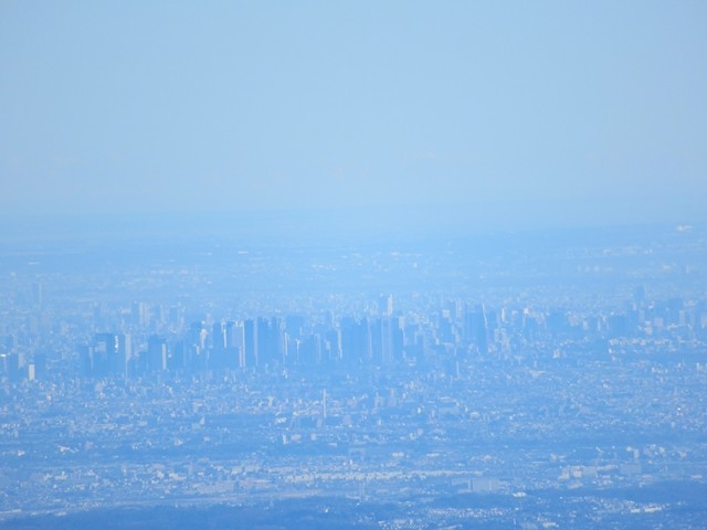 丹沢から都心景色