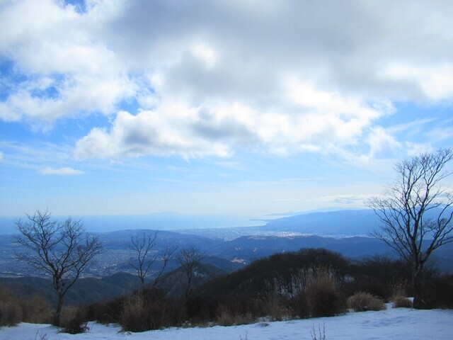 鍋割山相模湾の景色