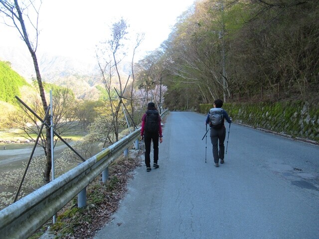 丹沢主稜日帰り縦走のスタートの様子