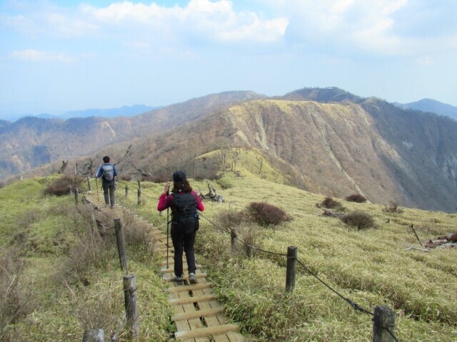 蛭ヶ岳から大倉までもアップダウンが強烈なルート