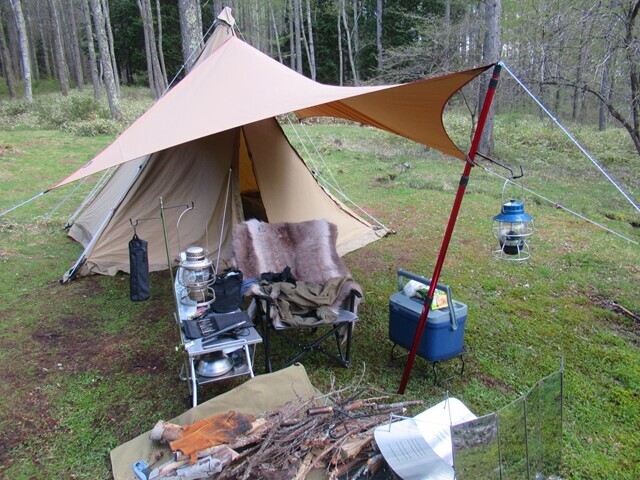 キャンプ場でナイスリーのキャンプ用ホーローマグレビュー