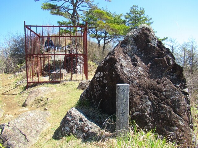 守屋神社奥社