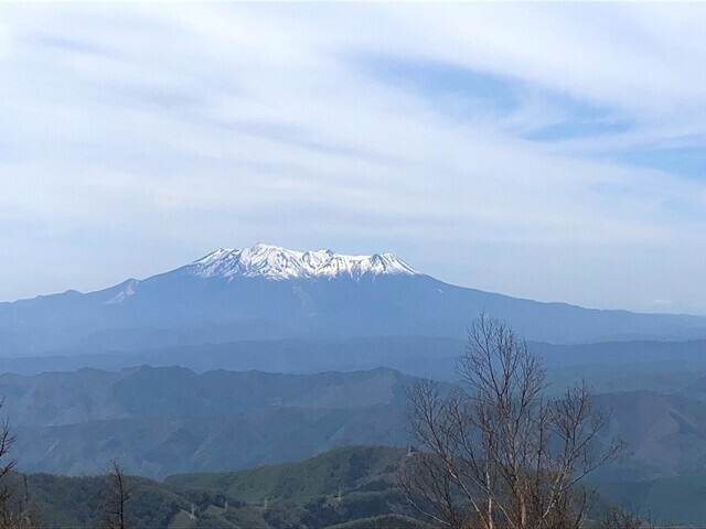 北沢山から見る御嶽山景色