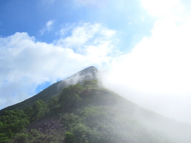 ニセコアンヌプリの登山道の様子