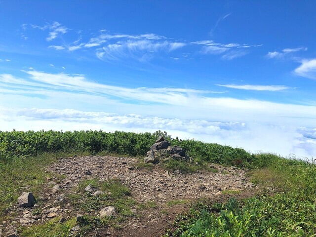 ニセコアンヌプリ南峰の山頂