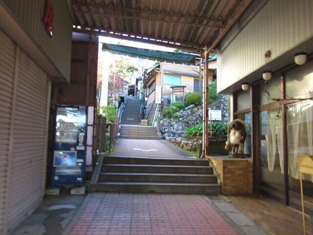 大山登山こま参道