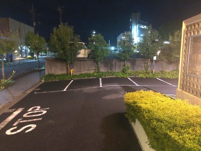 秦野一の屋の駐車場