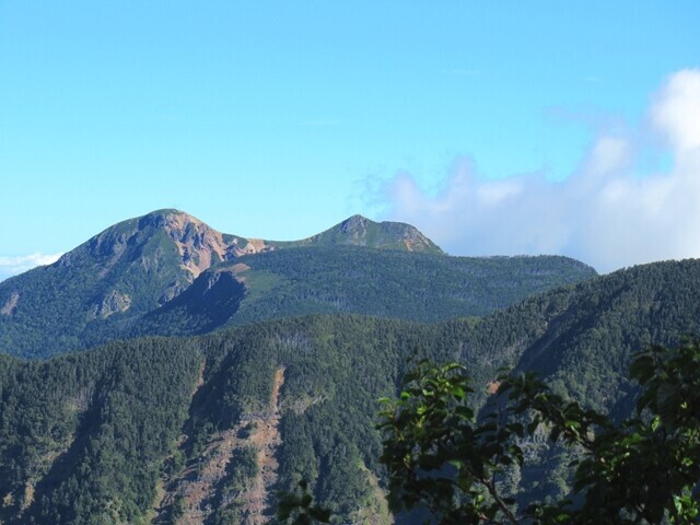 硫黄岳方面景色