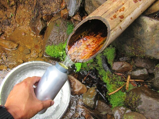 青年小屋水場乙女の水