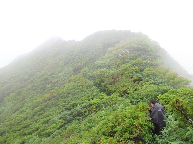 牛首山の山頂