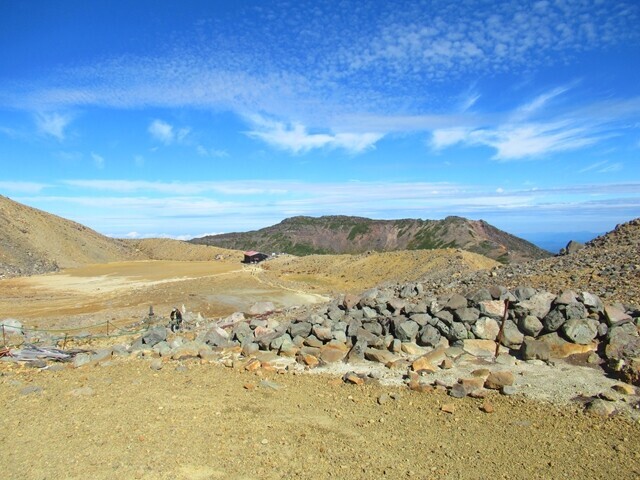 御嶽山山頂の二ノ池