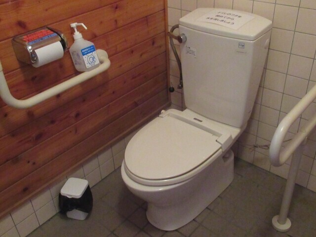 高ソメキャンプ場のトイレ便器の様子
